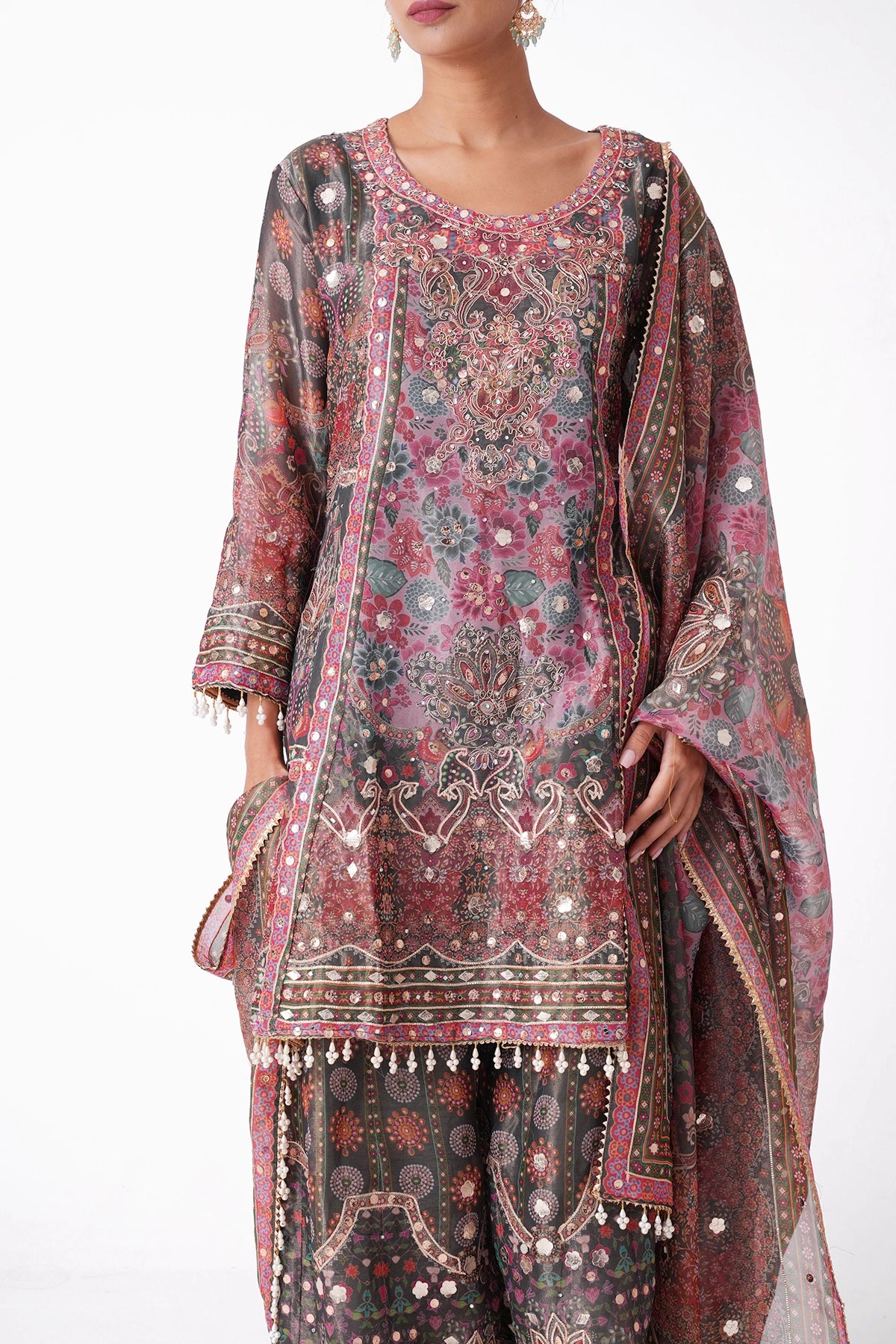 Dark Grey And Pink Multicoloured Printed Suit Set In Tissue