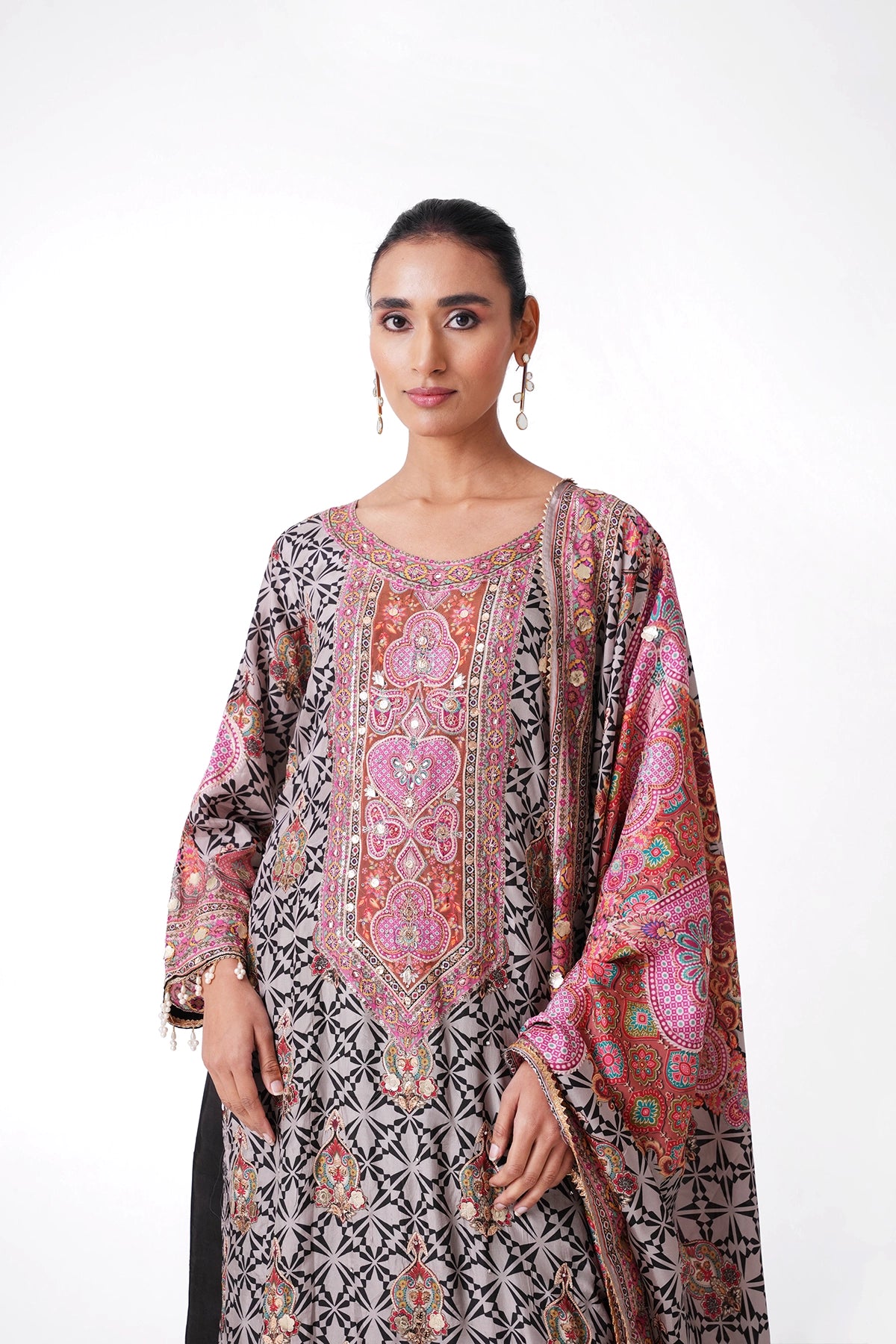 Grey And White Multicoloured Printed Suit Set In Opada Silk