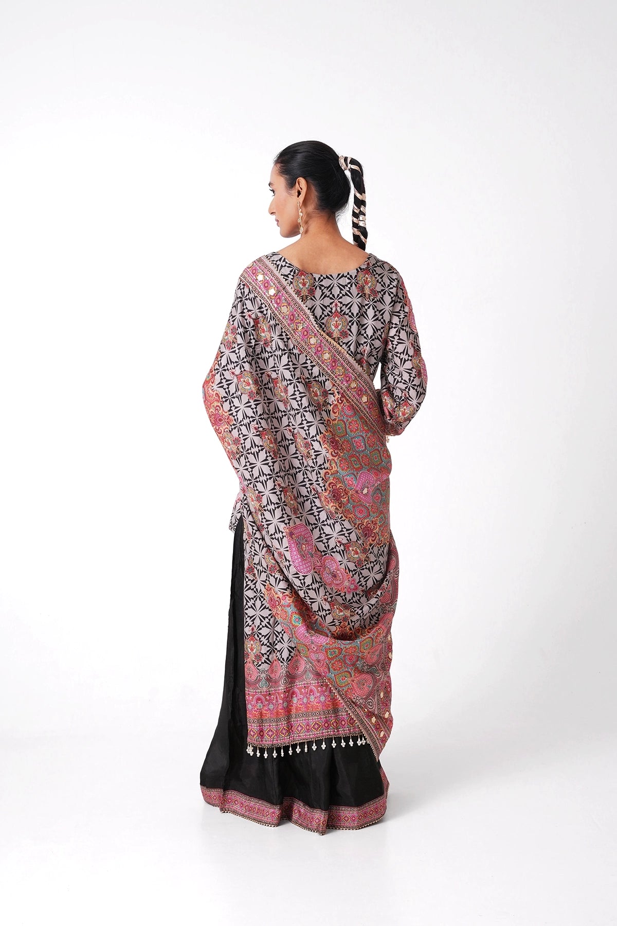 Grey And White Multicoloured Printed Suit Set In Opada Silk