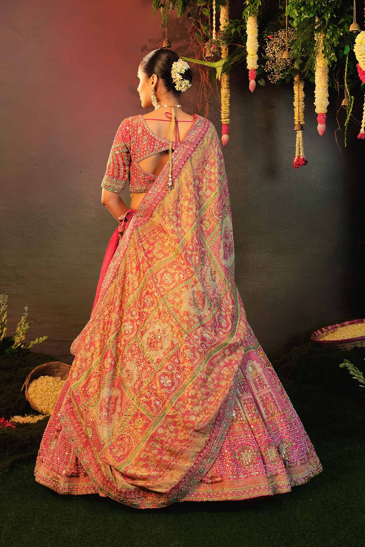 GULAABI BAHAAR