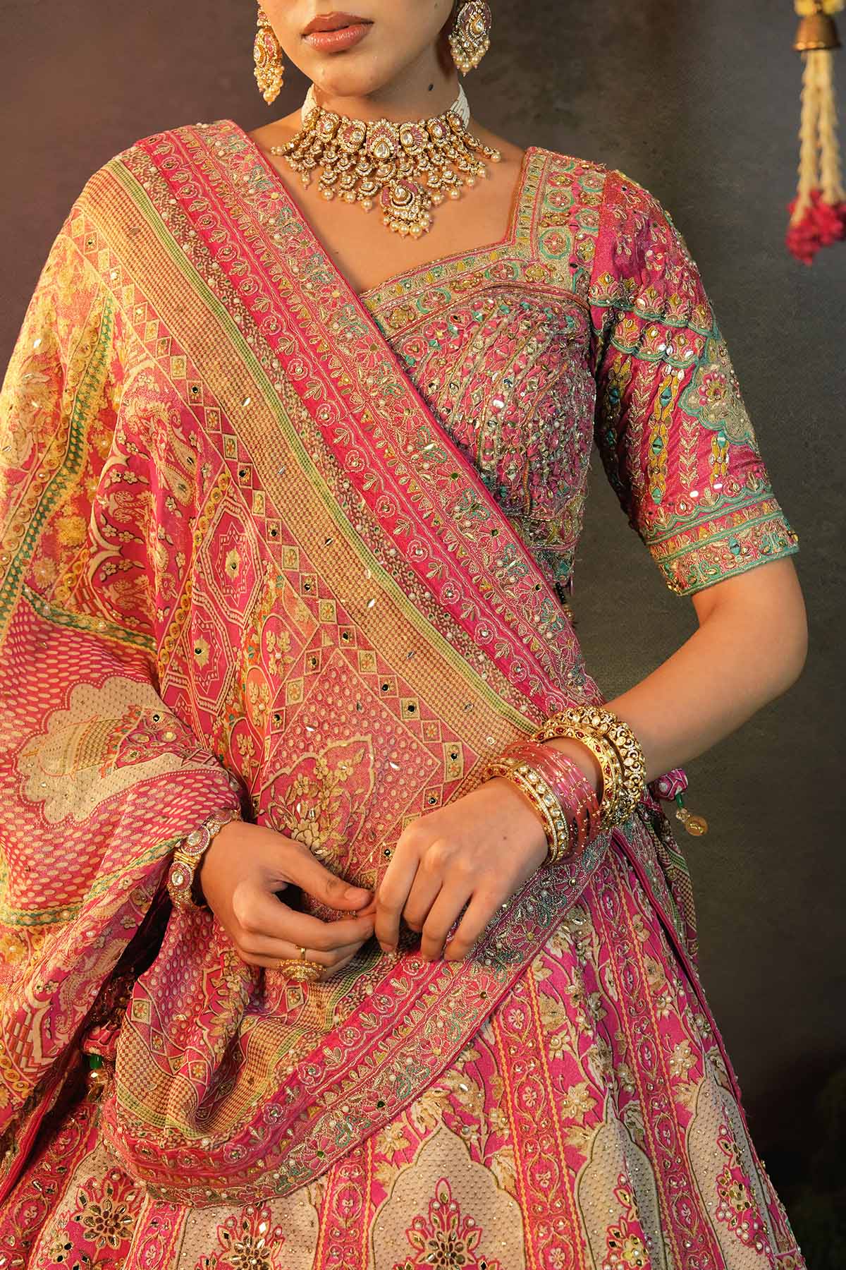 GULAABI BAHAAR